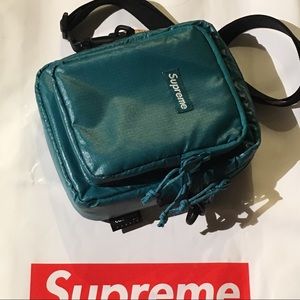 Supreme Cross bag